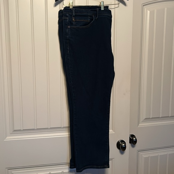 Mutual Weave Athletic Jeans - Picture 3 of 4